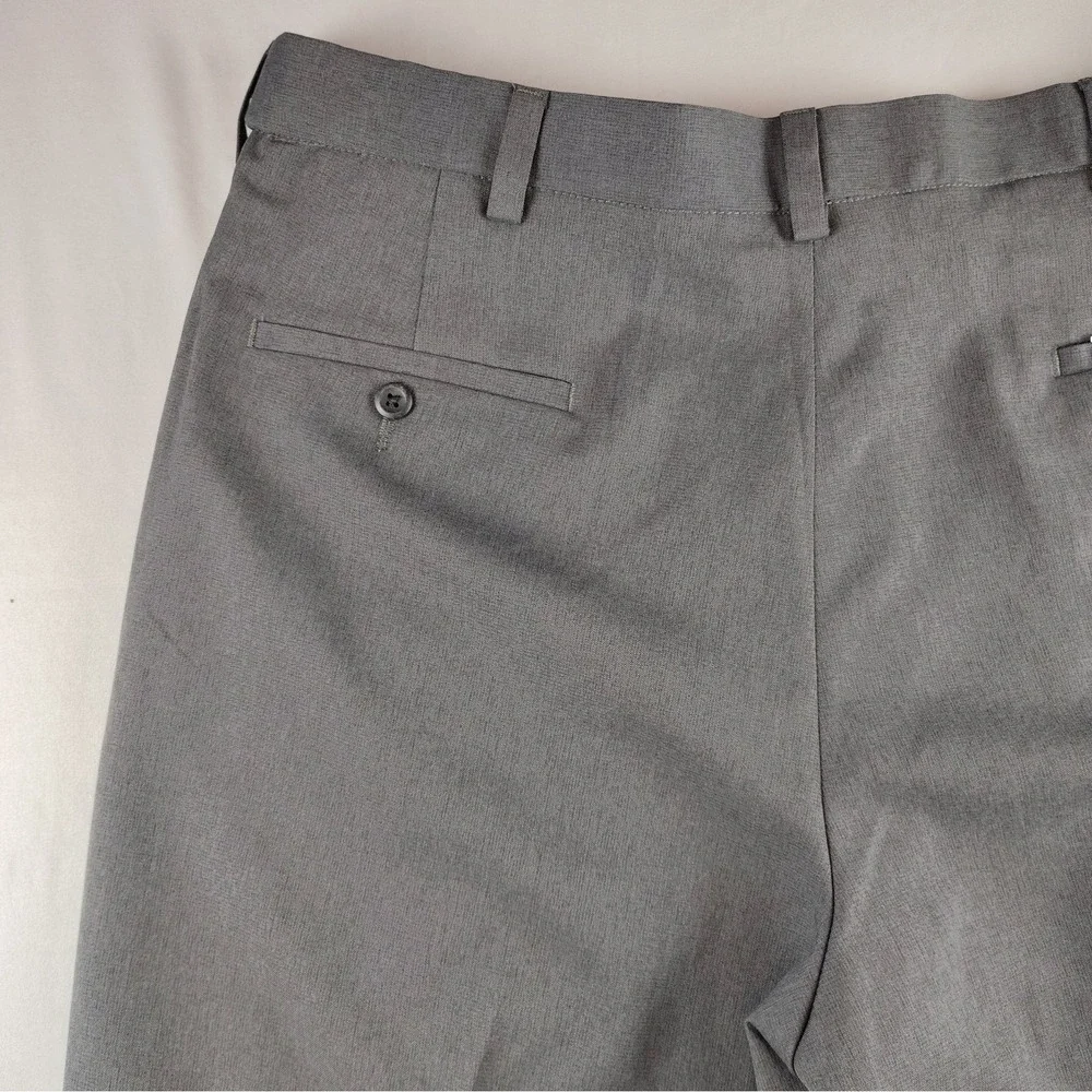 NWT Haggar Pants Mens 38x32 Dark Gray Cool Right Performance Flex Classic Fit